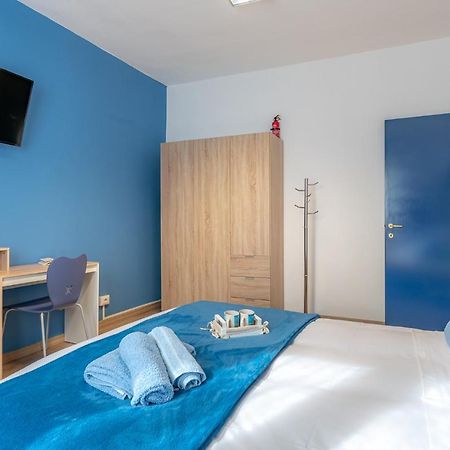 Bilocale Blue Relax Daire Erba Dış mekan fotoğraf