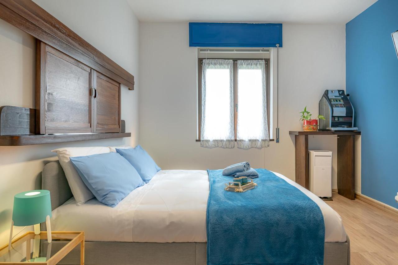 Bilocale Blue Relax Daire Erba Dış mekan fotoğraf