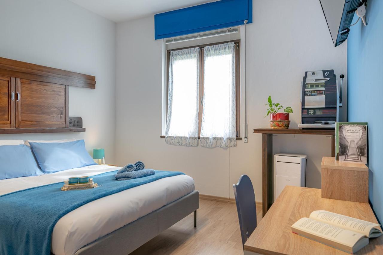 Bilocale Blue Relax Daire Erba Dış mekan fotoğraf