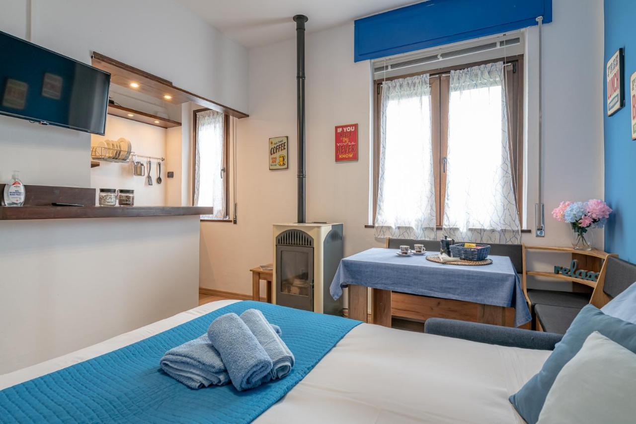Bilocale Blue Relax Daire Erba Dış mekan fotoğraf